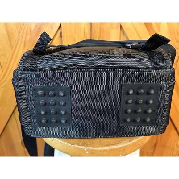 Nikon Camera Bag DSLR Shoulder Hand Bag Soft Shell Canvas Case Black Pockets - Picture 6 of 10